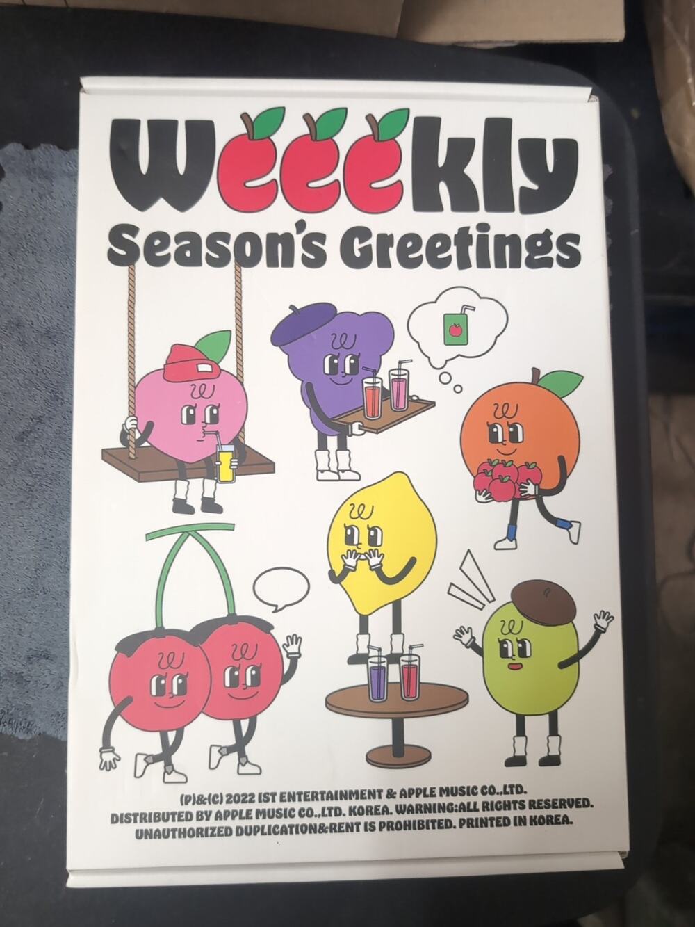 Weeekly 2023 SEASON'S GREETINGS CALENDAR + PHOTOCARD SET SEE PICS